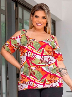 Blusa Plus Size Ciganinha Floral Verde