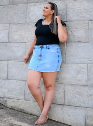 Short Saia Plus Size Barra Desfiada