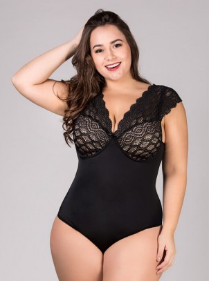 Body Plus Size com Renda e Bojo