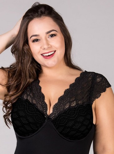 Body Plus Size Preto com Renda