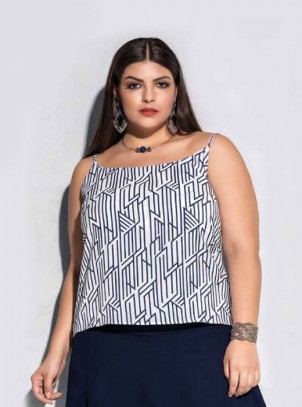 Regata Plus Size Geométrica