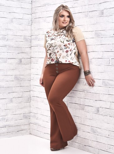 Calça Flare Plus Size em Malha Artsy