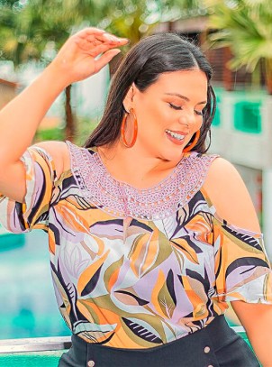 Blusa Ciganinha Estampada Plus Size Suellen